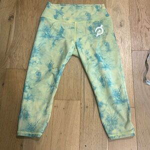 Peloton capri leggings